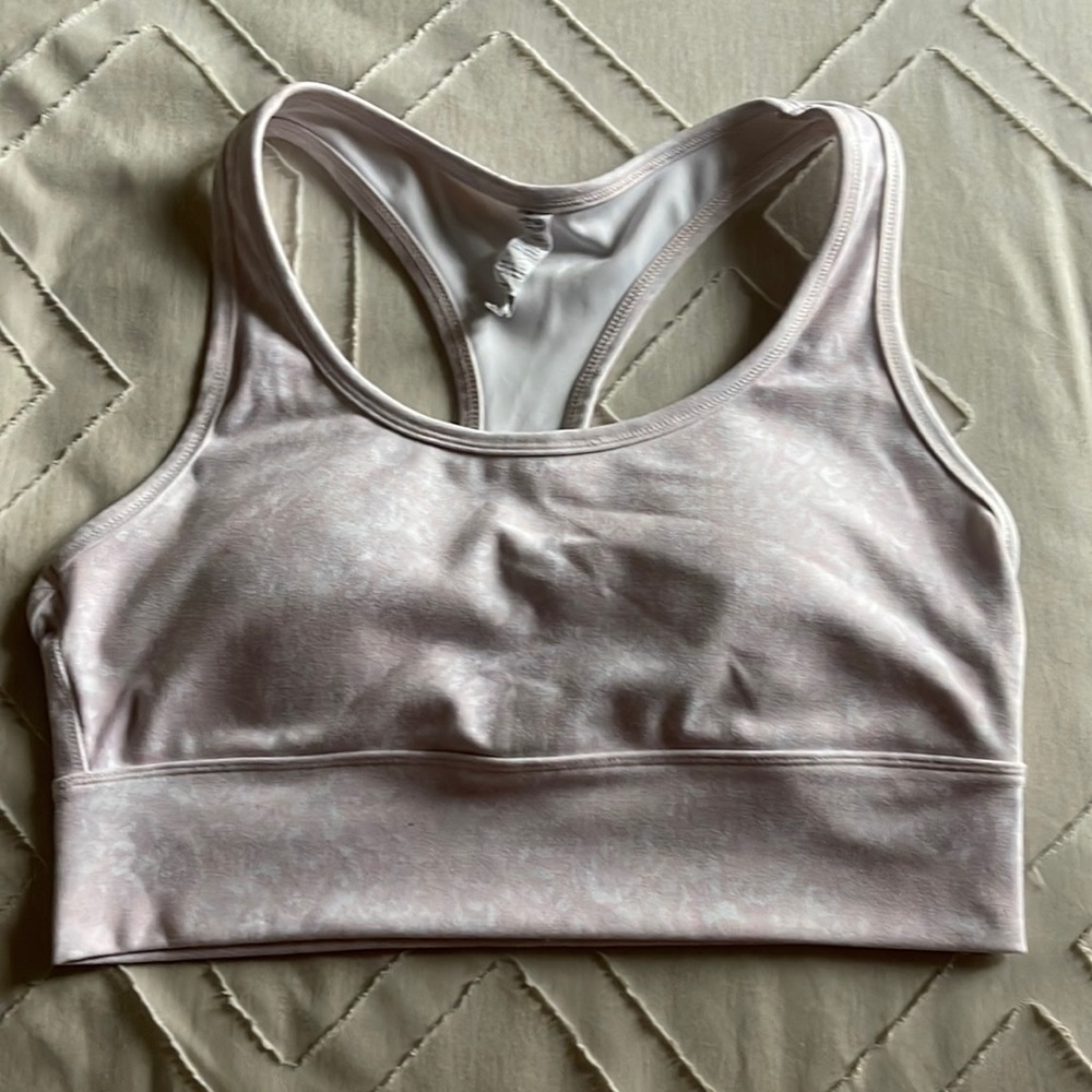 sports bra